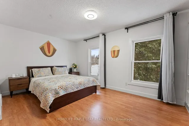 Additional image 21 of 73 Timberlane Cres