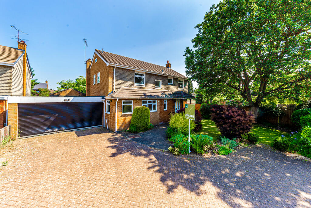 Barncroft Way, St. Albans, Hertfordshire, AL1