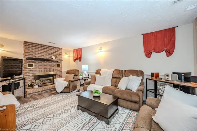 Additional image 22 of 64 Cedar Crest St