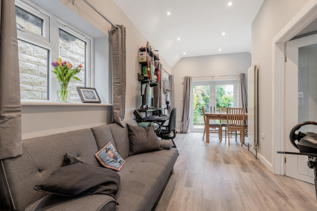 Additional image 9 of Southstoke Road