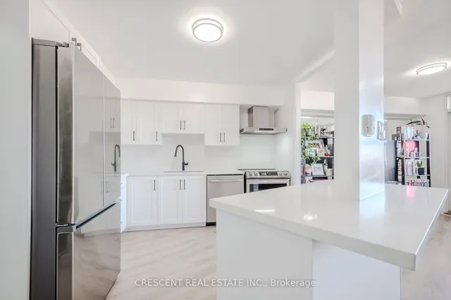 Additional image 9 of 551 The West Mall Unit 1522