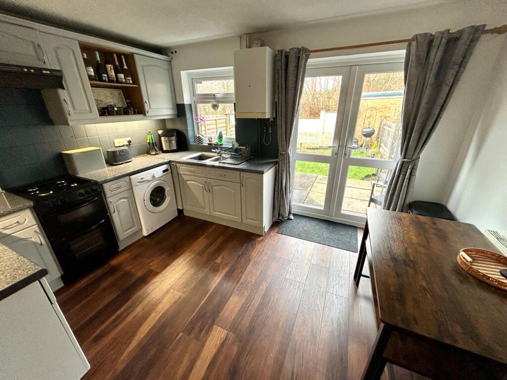 Additional image 4 of Friars Ave, Yeovil, BA21