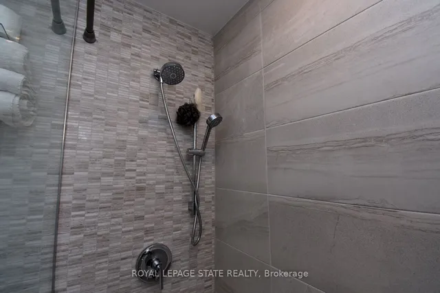 Additional image 24 of 81 Wellesley St Unit 2305