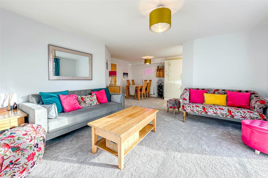 Additional image 3 of Astwick Manor, Coopers Green Lane, Hatfield, Hertfordshire, AL10