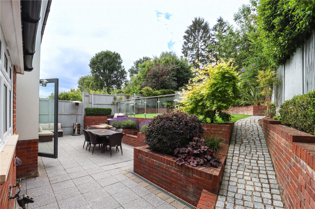 Additional image 18 of Park Rise, Harpenden, Hertfordshire, AL5