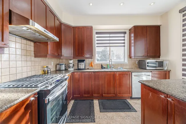 Additional image 31 of 21 Alboreto Way