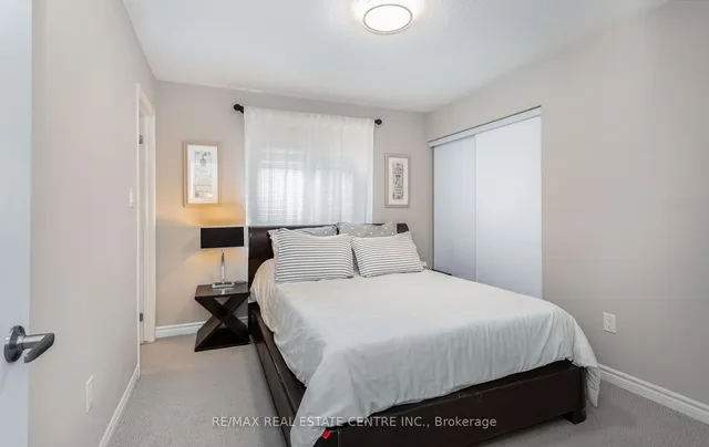 Additional image 27 of 949 logan Dr