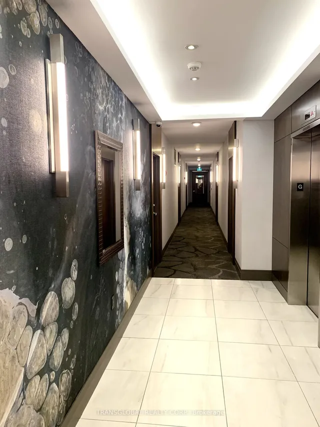 Additional image 5 of 3840 Bathurst St Unit 107