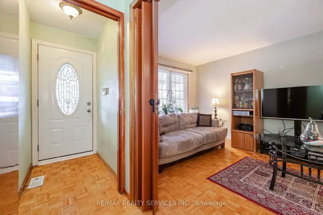 Additional image 39 of 171 Montrose Ave