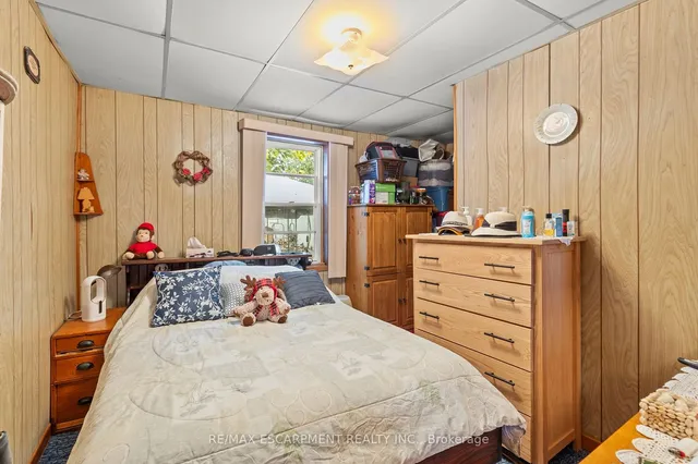 Additional image 17 of 94 Canada St