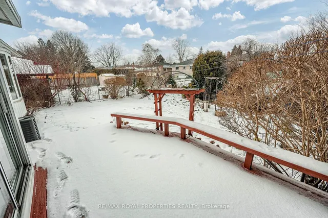 Additional image 38 of 18 Shoreview Dr