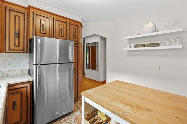 Additional image 8 of 42 Martin Rd