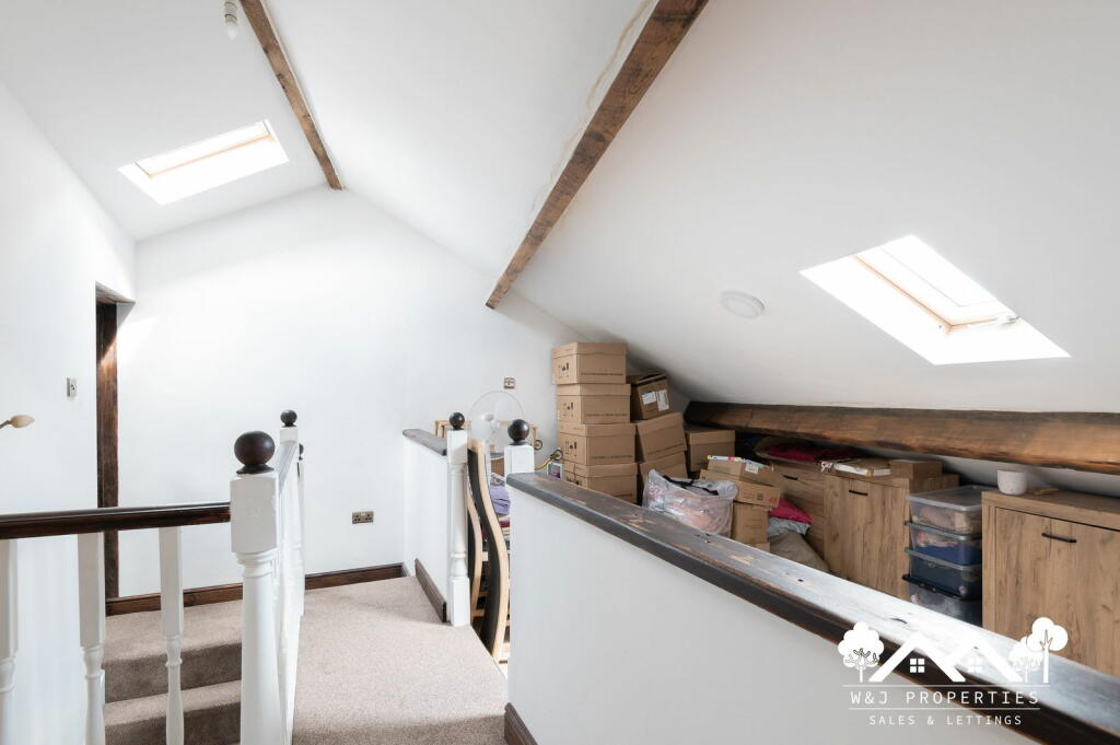 Additional image 34 of Blackburn Road, Darwen, BB3