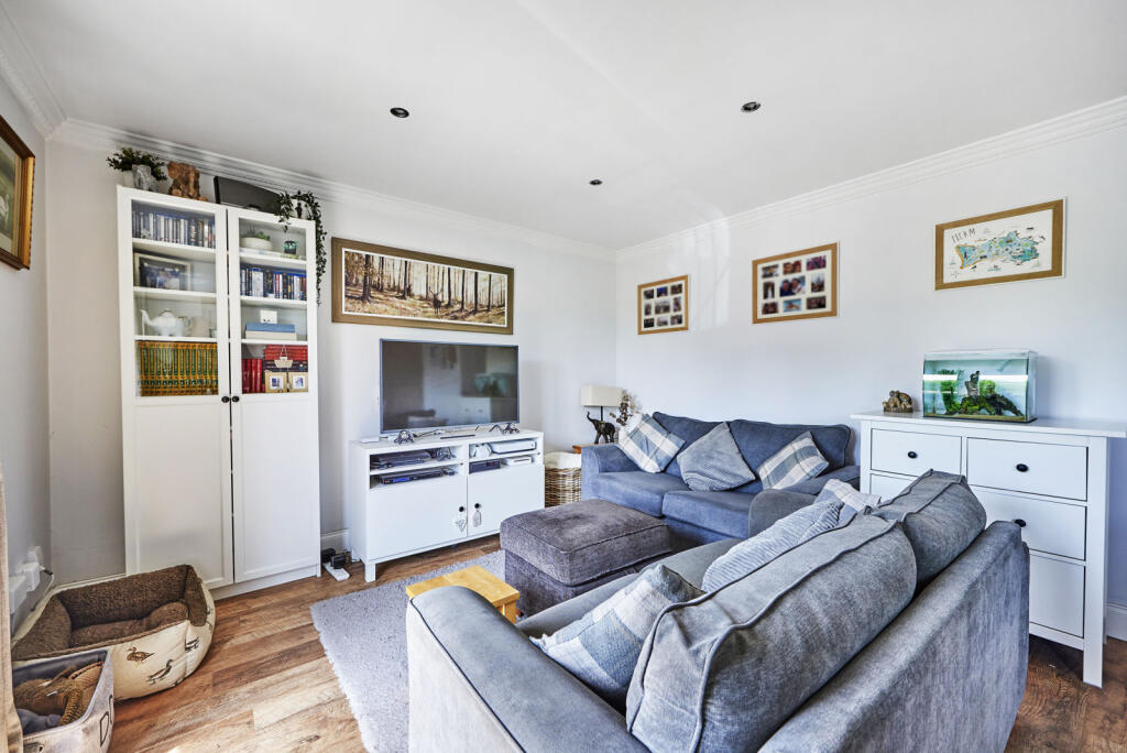 Additional image 5 of Minister Court, Frogmore, St. Albans, Hertfordshire, AL2