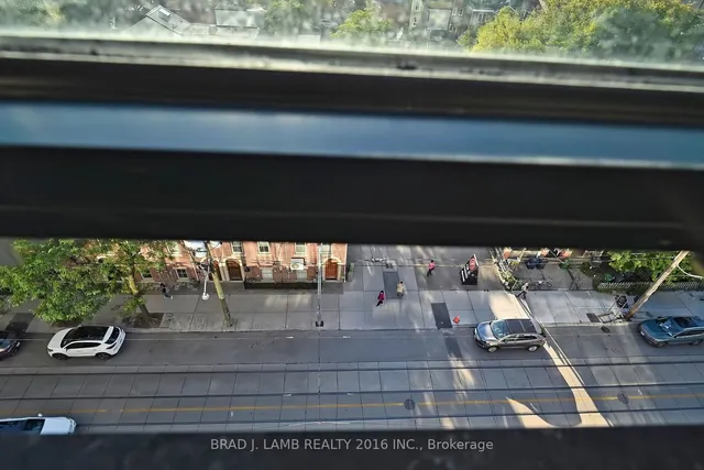 Additional image 32 of 195 McCaul St Unit 723