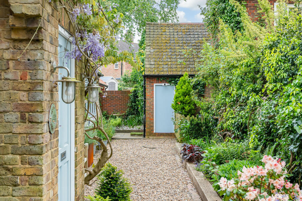 Additional image 19 of The Hazels, Lower Green, Tewin, AL6