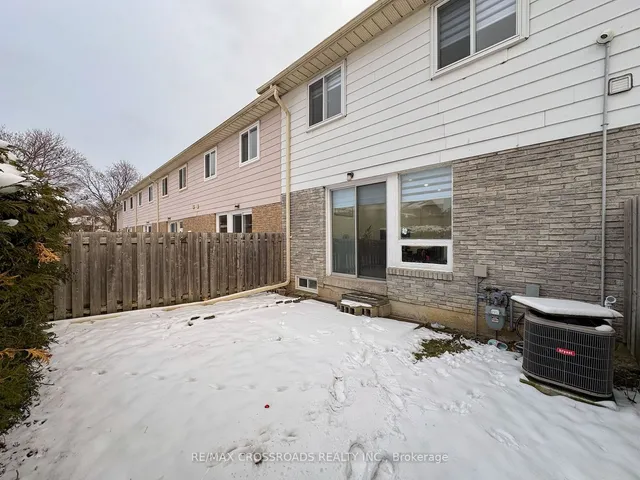 Additional image 26 of 50 Blackwell Ave Unit 8