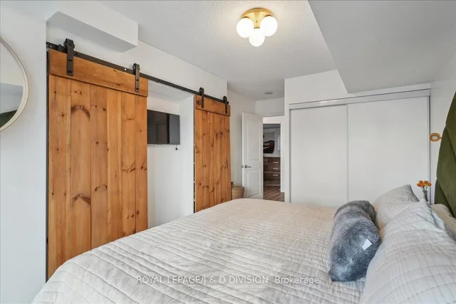 Additional image 22 of 67 East Liberty St Unit TH67