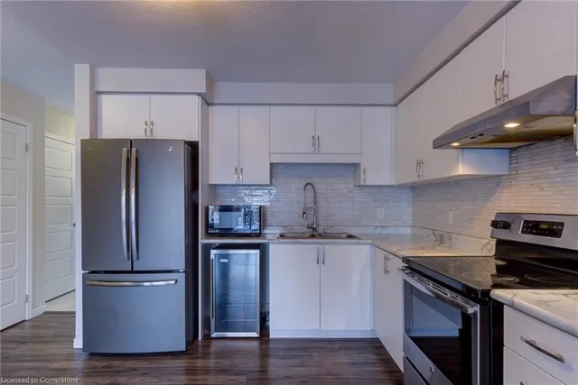 Additional image 15 of 1989 Ottawa St Unit 51