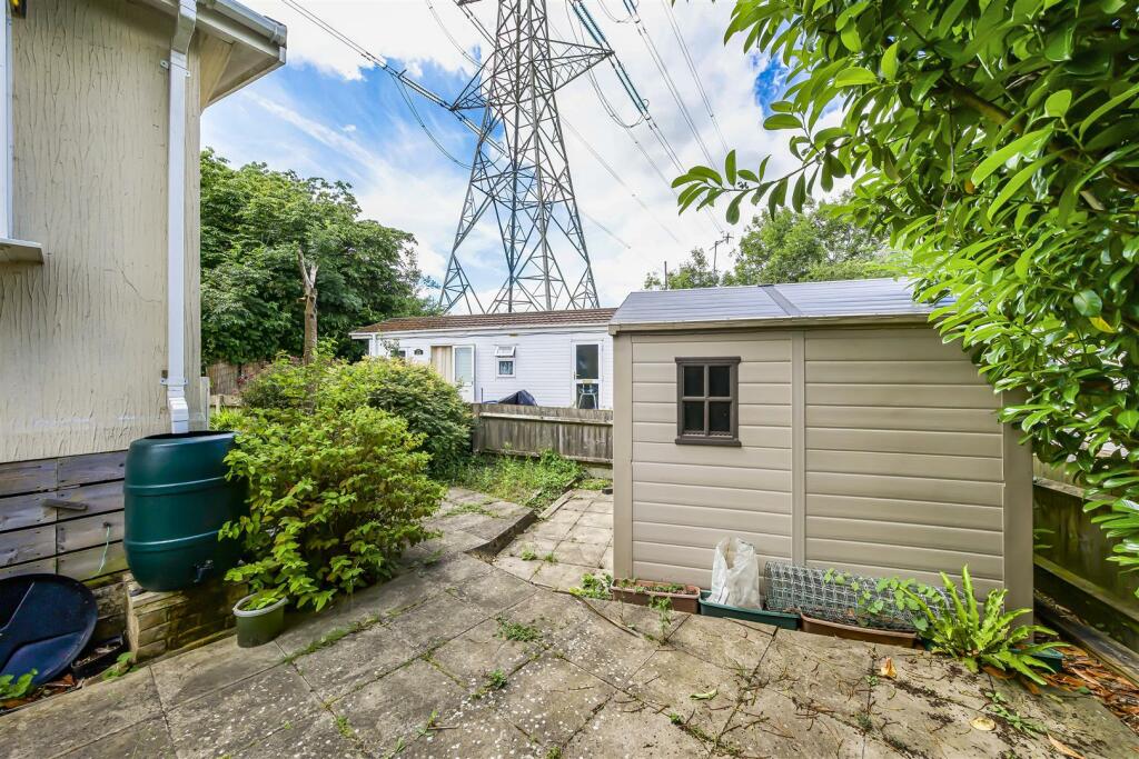 Additional image 12 of Meadow Close, Bricket Wood, St. Albans