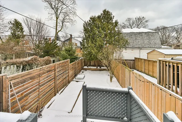 Additional image 20 of 43 Bastedo Ave