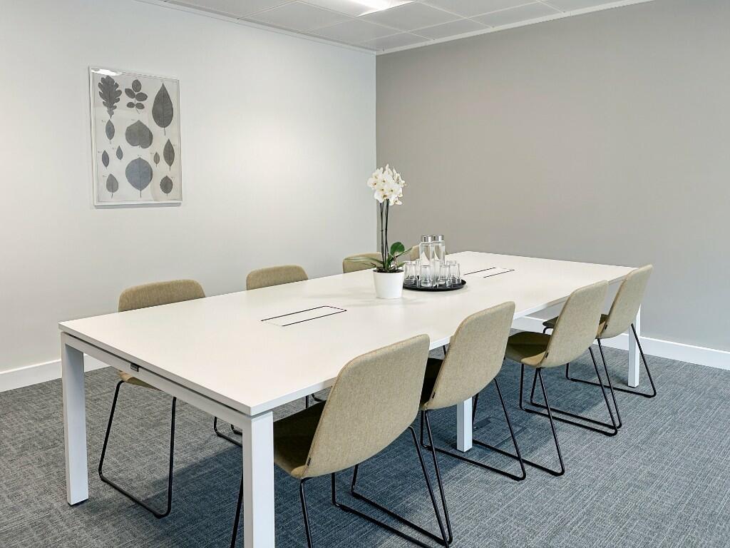 Additional image 8 of Solihull Parkway, B37 7WY