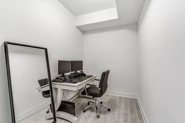 Additional image 14 of 30 Inn On The Park Dr Unit 1607