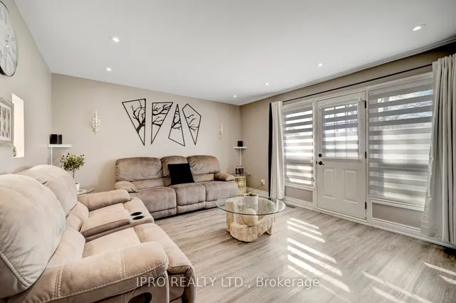 Additional image 5 of 985 Limeridge Rd Unit 3