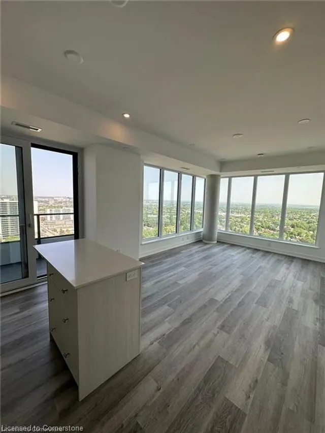 Additional image 18 of 15 Wellington St Unit 2612