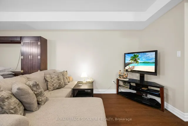 Additional image 30 of 22 Harding Ave