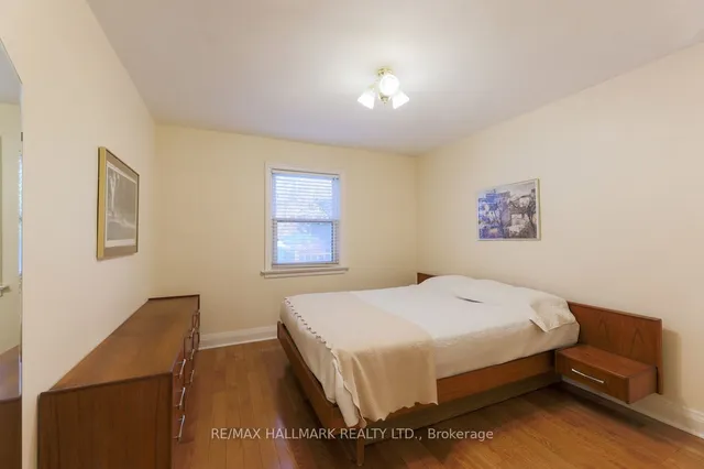 Additional image 10 of 8 Hollis Ave