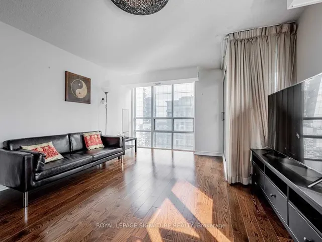 Additional image 9 of 30 Grand Trunk Cres Unit 3906