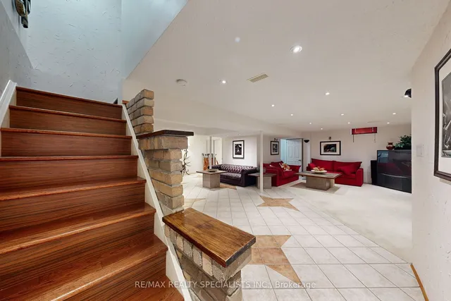 Additional image 28 of 39B Newington Cres