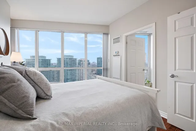 Additional image 24 of 18 Holmes Ave Unit 2210