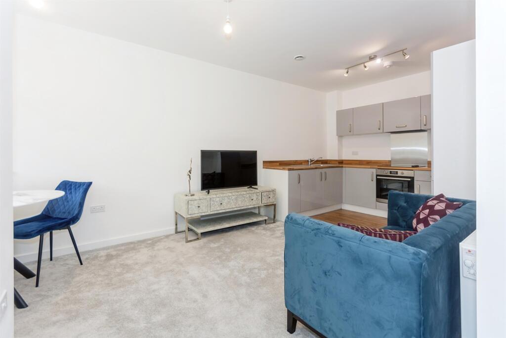 Additional image 4 of New House Farm Drive, BIRMINGHAM