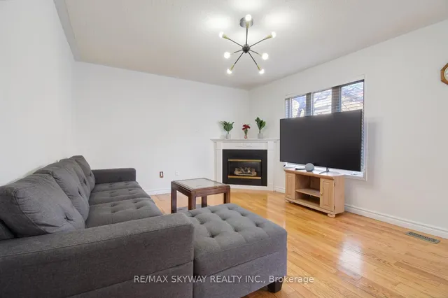 Additional image 16 of 21 Badger Ave