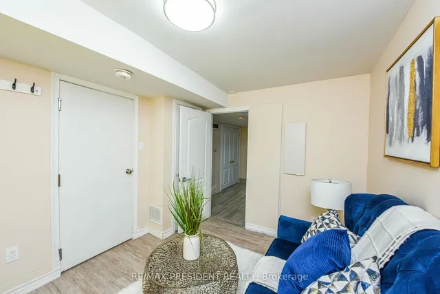 Additional image 7 of 23 Myrtle Ave