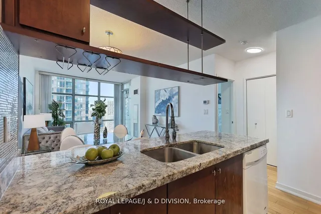 Additional image 9 of 35 Mariner Terr Unit 3702