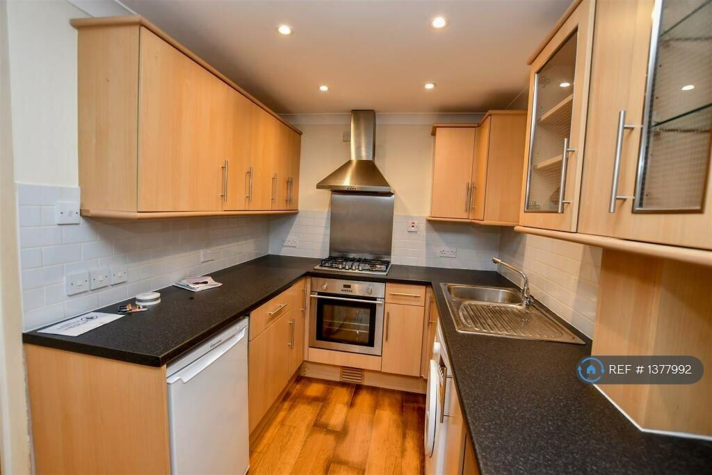 Additional image 5 of St Annes Road, London Colney, AL2