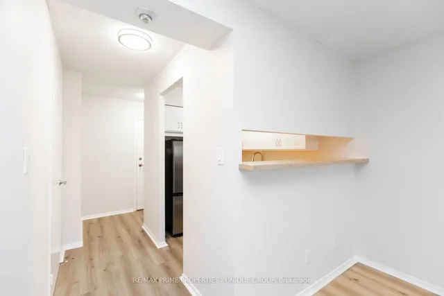 Additional image 18 of 633 Bay St Unit 606