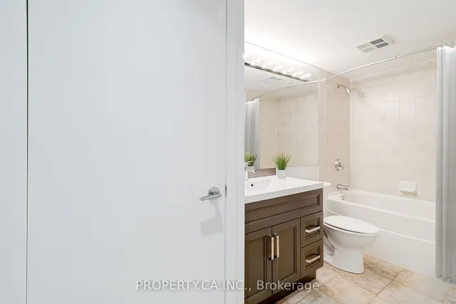 Additional image 21 of 219 Fort York Blvd Unit 1204