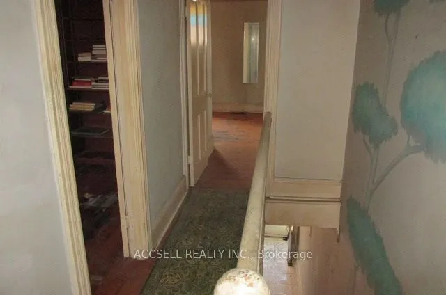 Additional image 6 of 723 Manning Ave