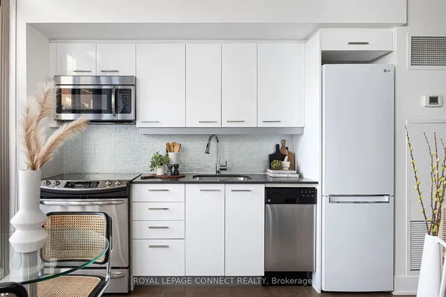 Additional image 14 of 630 Queen St Unit 404