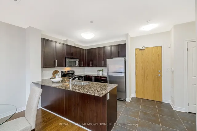 Additional image 6 of 383 Main St Unit 103