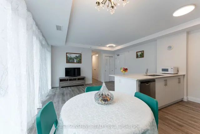 Additional image 16 of 1 Redfern Ave Unit 322