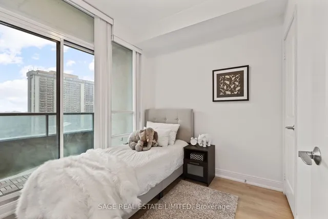 Additional image 13 of 88 Broadway Ave Unit 1301