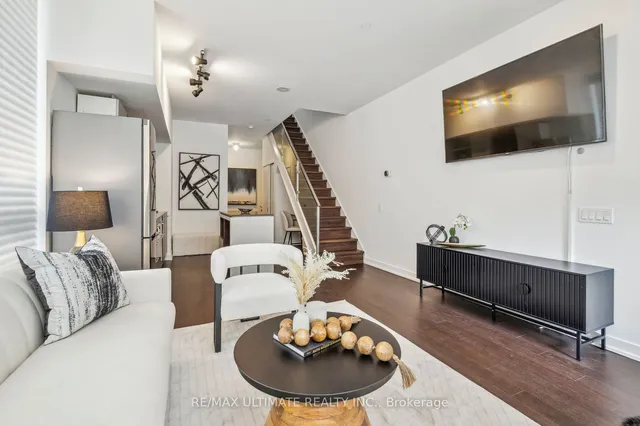 Additional image 15 of 1030 King St Unit 121