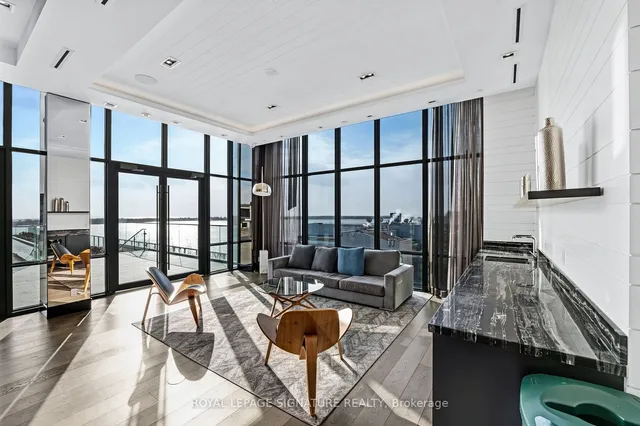 Additional image 30 of 55 Merchants' Wharf Unit 428