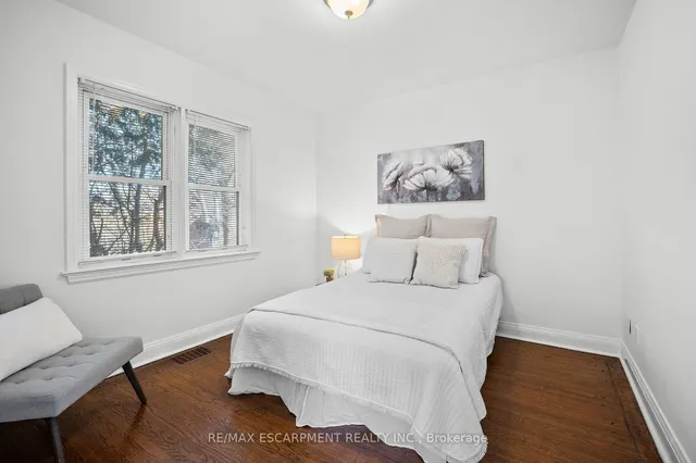 Additional image 15 of 1053 HELENA St