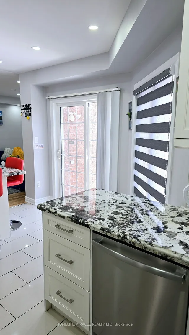 Additional image 29 of 33 Atira Ave